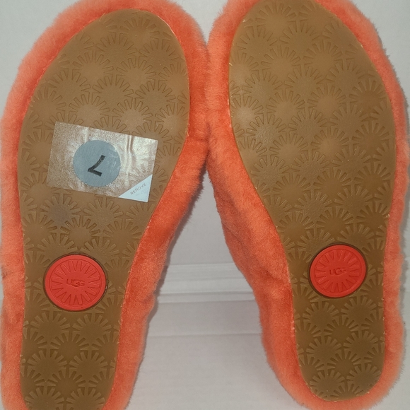 NWOB UGG Women's Fluff Yeah Slide Slipper 1095119 Coral Size 7 - Picture 4 of 7